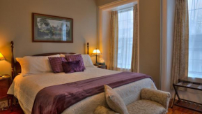 Sir Isaac Brock B&B Luxury Suites